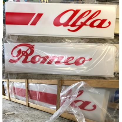 LB008 Originele Alfa Romeo lichtbakken (set van 3) lengte ....