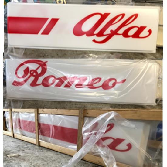 LB008 Originele Alfa Romeo lichtbakken (set van 3) lengte ....