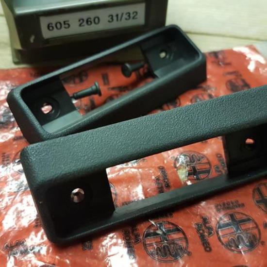 60526031 Knipperlicht frame houder zijkant links