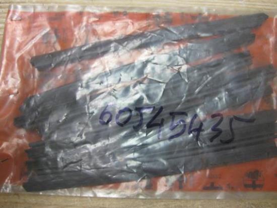 60545435 Rubber pakking grille links