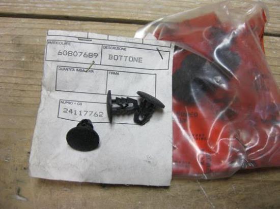 60807689 Montage plug diverse toepassingen