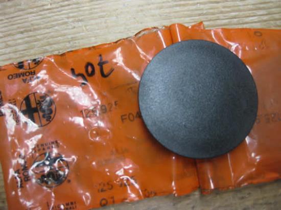 125925 Afdekkap interieur rond plug Alfa Romeo Alfasud