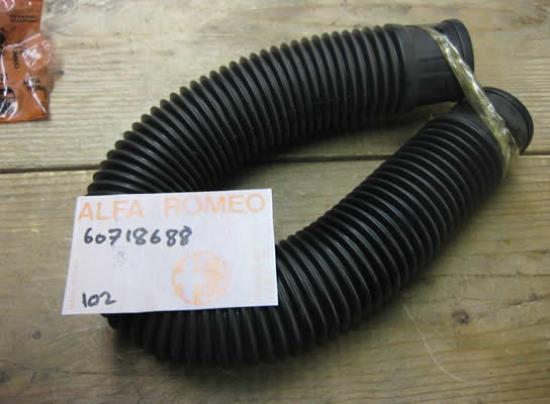 60718688 Luchtslang luchtfilter