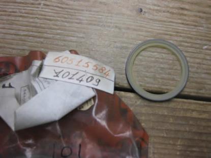 60515584 Keerring ring krukas Alfa Romeo Alfasud