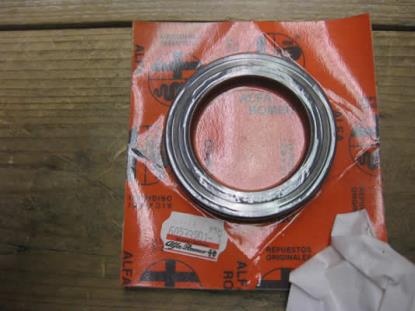 60533501 Keerring krukas Alfa Romeo Alfetta 76 Sei 90 Giulietta 116 TD