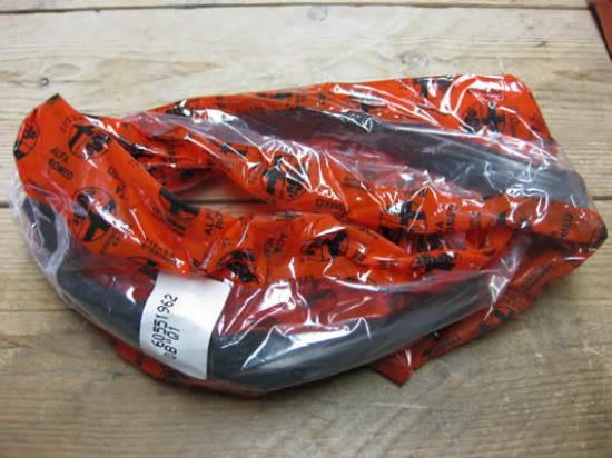 60551962 Rubber onderzijde deur rechts Alfa Romeo 33