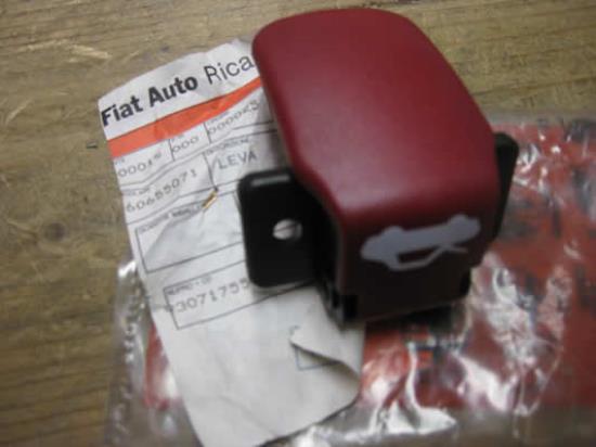 60655071 Hevel deurgreep ontgrendeling motorkap Alfa Romeo 156