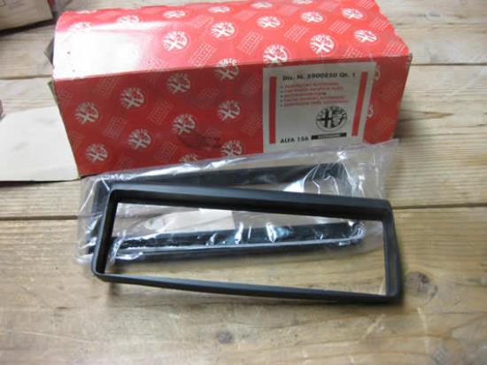 5900850 Inbouwframe autoradio