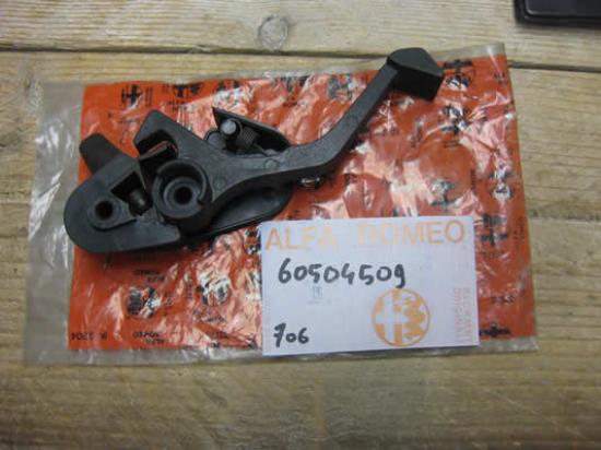 60504509 Neerklapbare achterbank hendel links Alfa Romeo 33