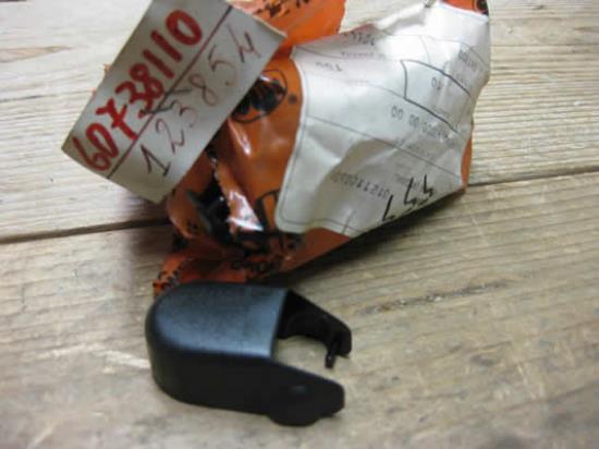 60738110 Ruitenwisser afdekkapje