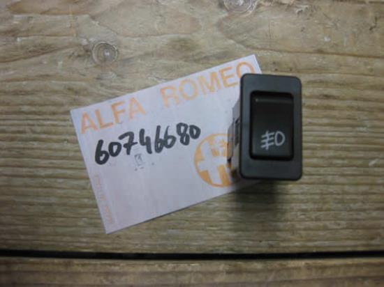 60746680 Schakelaar mistlamp Alfa Romeo Alfasud