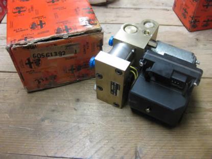 60561392 ABS unit met computer