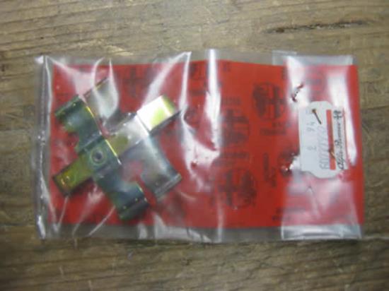 60727932 Kruisstuk veer Alfa Romeo 75 Ate