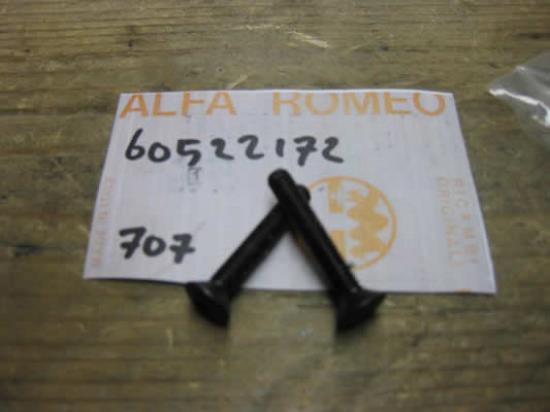 60522172 Bout Alfa Romeo 164 Spider 4