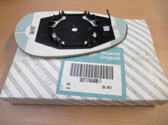 71740498 Spiegelglas linkerzijde