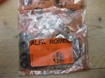 105267901400 Borgset Alfa Romeo GT Duetto Giulia 105-serie