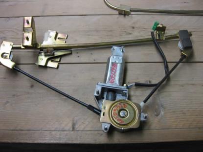 60509528 Raammechanisme voorzijde links Alfa Romeo RZ SZ 164