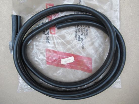 46415184 Deurrubber rechts Fiat Palio Perla Siena