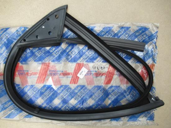 46519711 Profielrubber raamrubber rechts Fiat Brava Marea