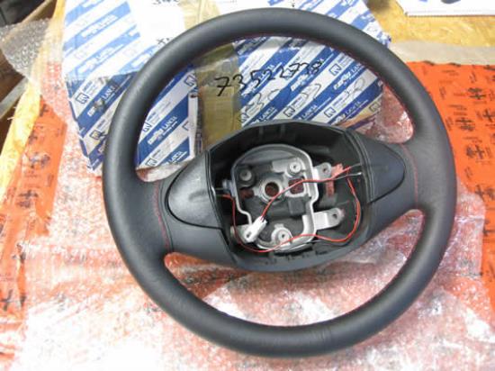 735252738 Stuurwiel zwart leer rood stiksel