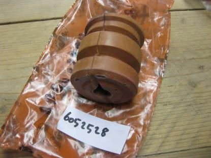 60525285 Rubber voor wielophanging voorzijde