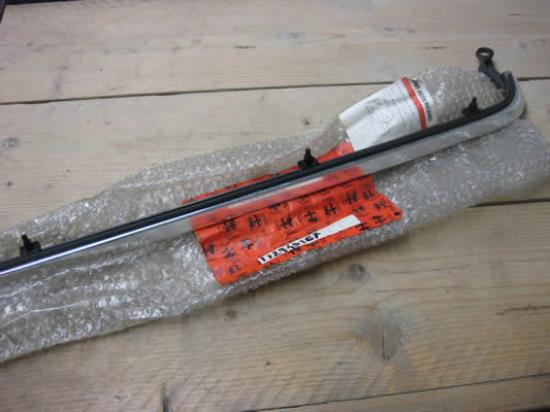 112749167 Sierlijst achterbumper links chrome