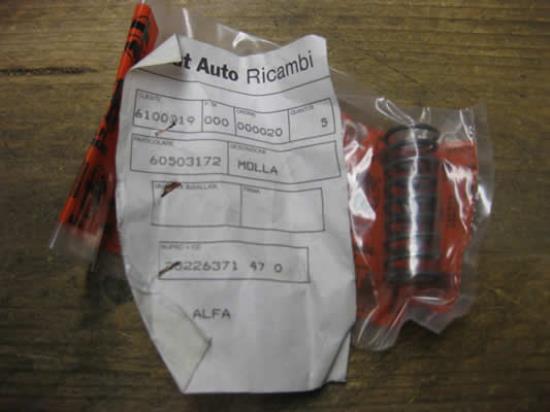 60503172 Veer oliepomp Alfa Romeo 33 905 907 Alfasud