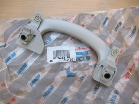 735383176 Handgreep linker achterzijde