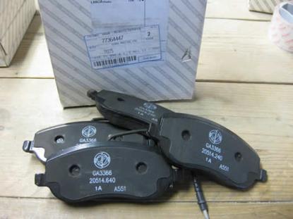 77364447 Remblokset voorzijde