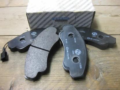 71752978 Remblokset voorzijde