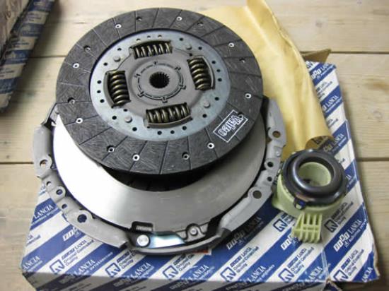 71716151 Koppelingset 2.0 20V