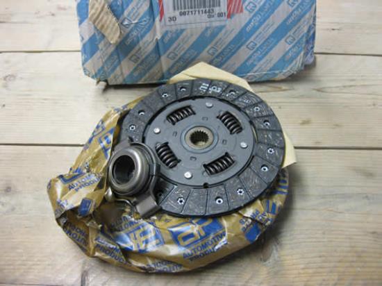 71711443 Koppelingset 1.7 TD