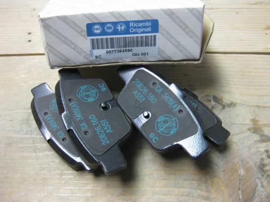 77364590 Remblokset achter Stilo Multipla Bravo Delta Mito