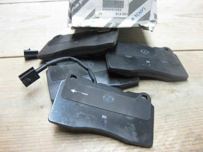 9951050 Remblokset voorzijde Alfa Romeo 159 Brera 166 Lancia Kappa