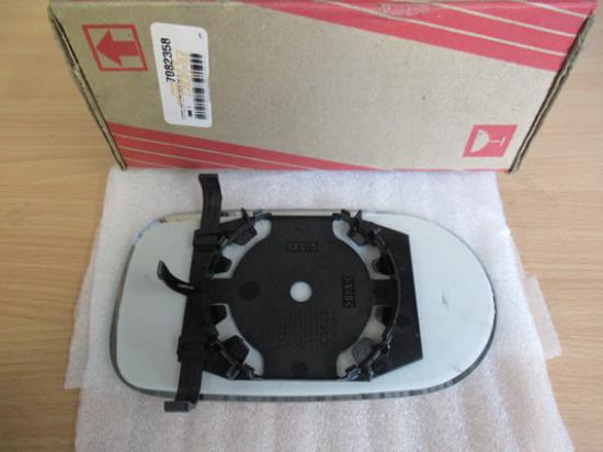 7082358 Spiegelglas linkerzijde