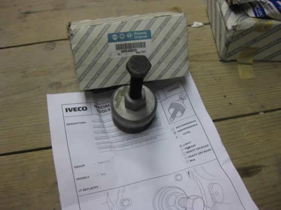 99340059 Tool to remove crankshaft front gasket Iveco Daily M58x2