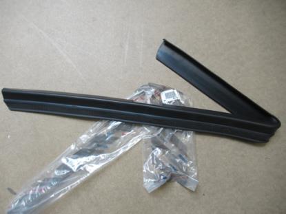 735365887 Sierstrip voorbumper