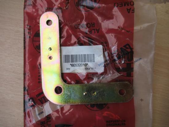 60532010 Beugel richtingaanwijzer Alfa RZ SZ 75 146 145