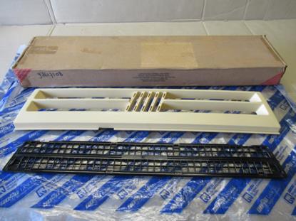 97617108 Radiatorgrille