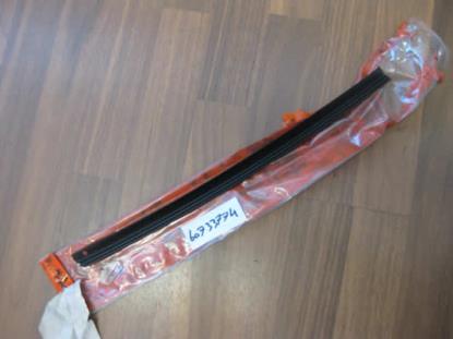 60733774 Raamrubber links achter buitenzijde