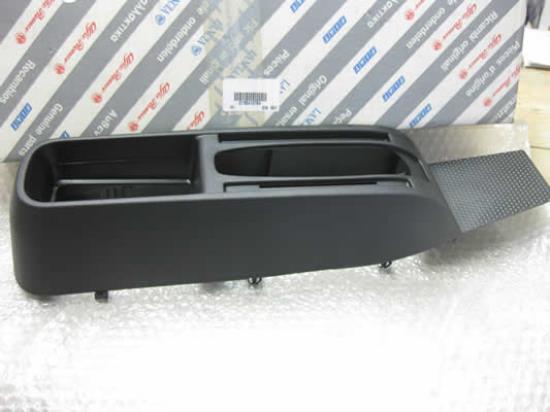 735410784 Middenconsole armleuning