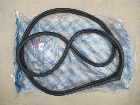 46510805 Profielrubber linker voorzijde