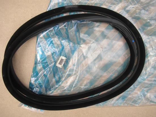 46763119 Deurrubber achterzijde links