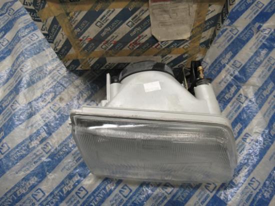 7663078 Koplamp rechts