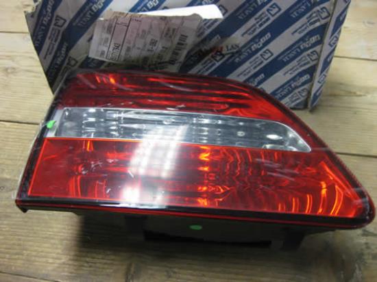 51717943 Achterlicht links