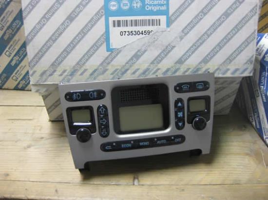 735304599 Bedieningspaneel kachel