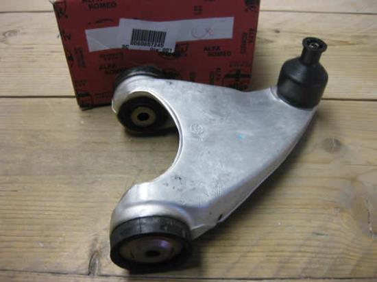 60657245 Draagarm bovenzijde links Alfa 156 147 GT