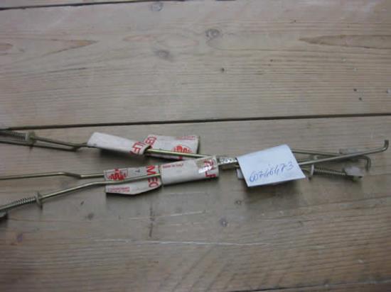 60746473 Stang achterdeur links Alfa 33