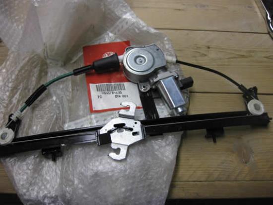 46761605 Raammechaniek electrisch voorzijde rechts