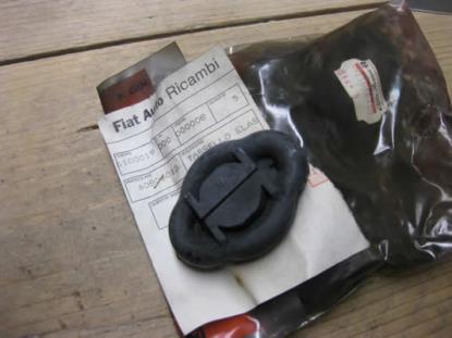 60806013 Uitlaatrubber 146 145 155 Bravo Tempra Tipo Dedra Delta